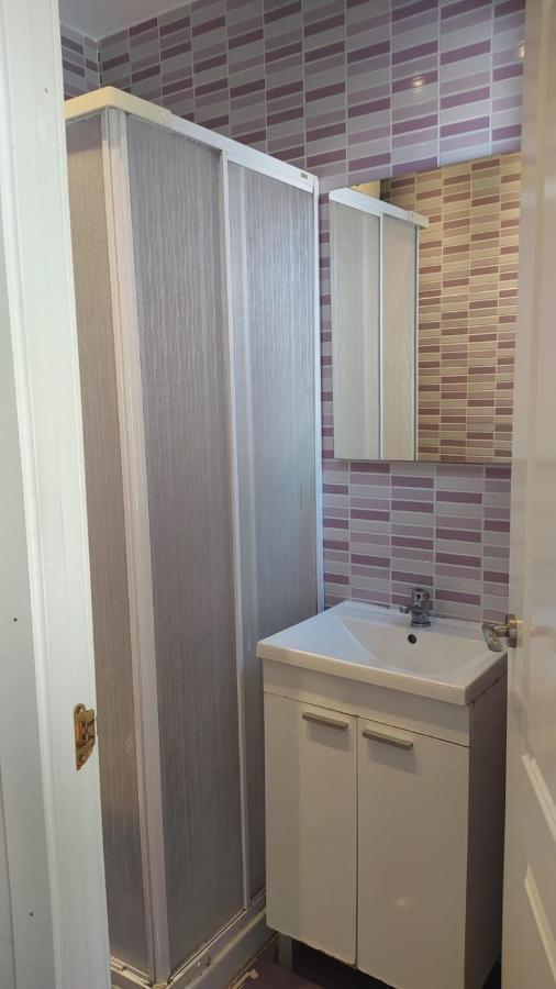 Apartamento En C. Maria Luisa 2 Dormitorios Madrid Exterior photo